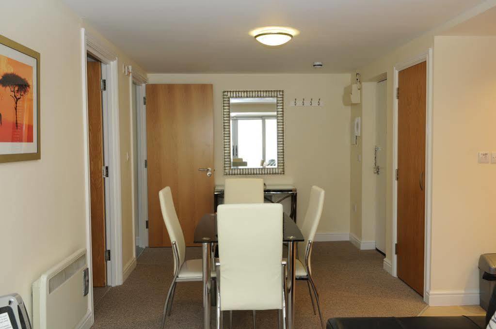 Your Stay Bristol Cotham Lawn Exterior foto